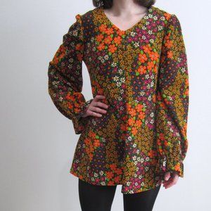 Flower power 1960s-1970s colourful mini dress